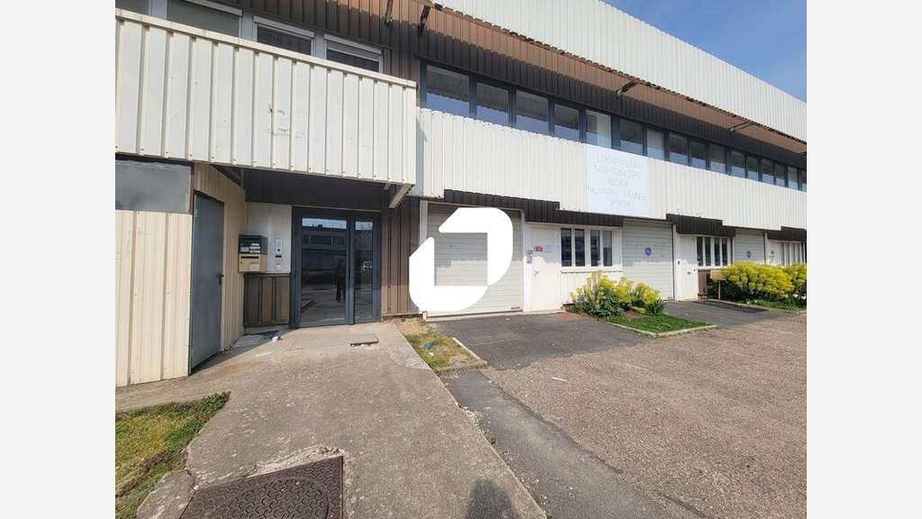 A louer Local d'activité 220m² Les ulis