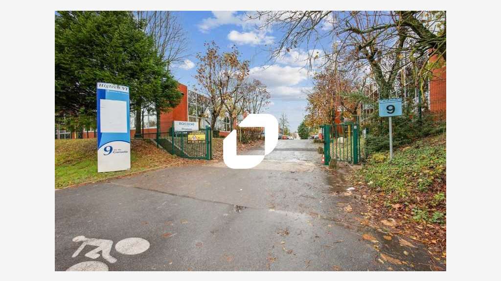 A louer Local d'activité 294m² Les ulis