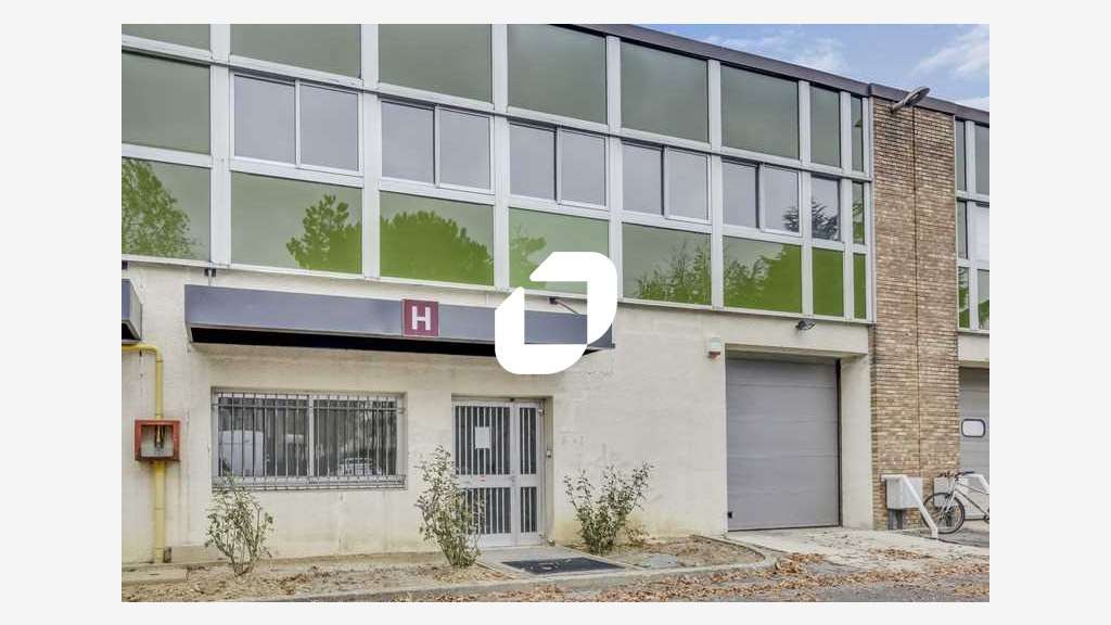 A louer Local d'activité 350m² Les ulis