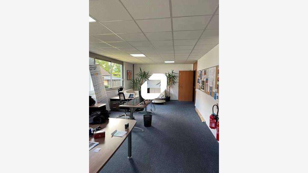 A louer Local d'activité 110m² Les ulis
