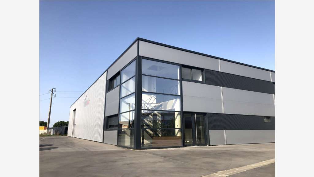 A louer local d'activités de 890m² proche Toulouse