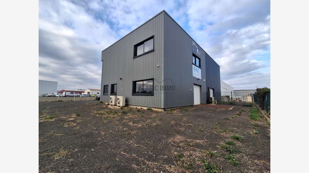 Location bâtiment d'activité 190m² à Lézignan