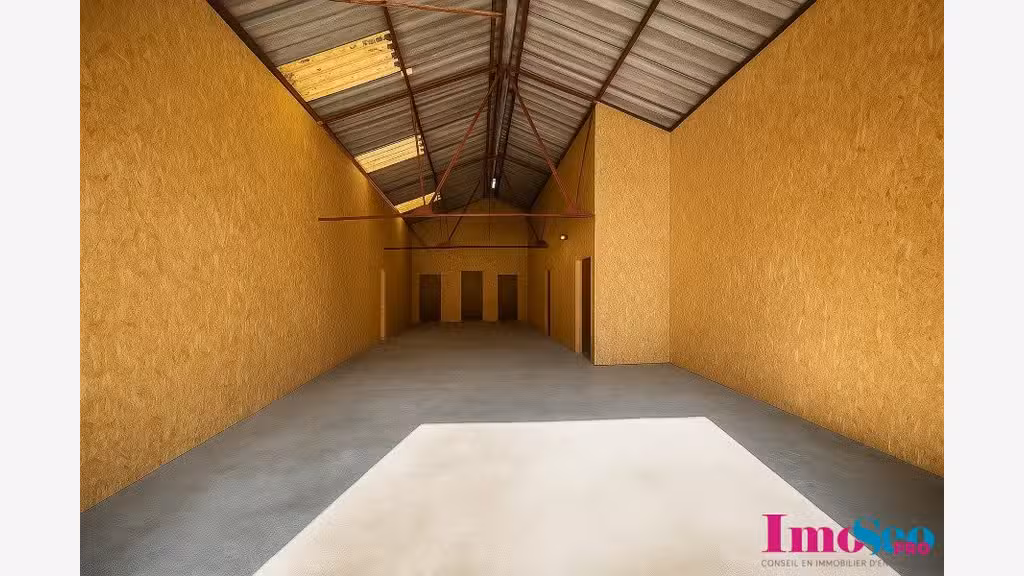 Box de stockage 31m² à louer centre-ville Libourne