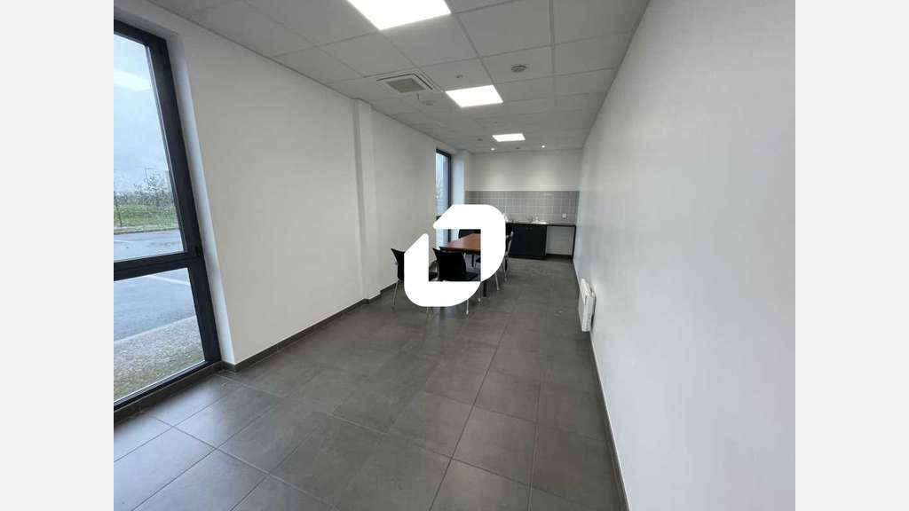 A louer Local d'activité 4342m² Lieusaint