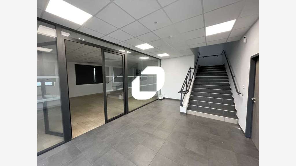 A louer Local d'activité 996m² Lieusaint
