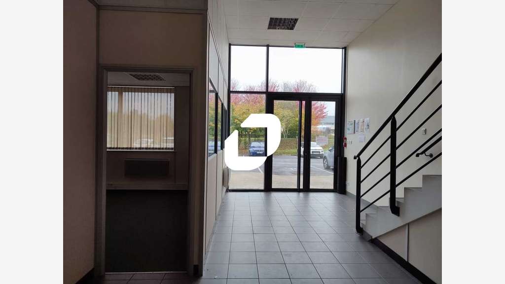 A louer Local d'activité 363m² Lieusaint