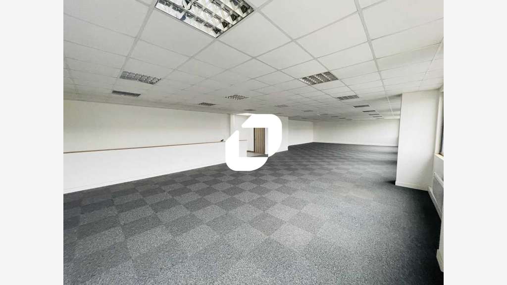 A louer Local d'activité 363m² Lieusaint