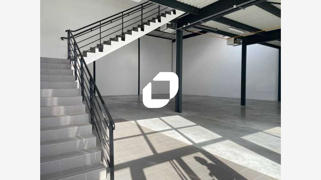 A louer Local d'activité 363m² Lieusaint