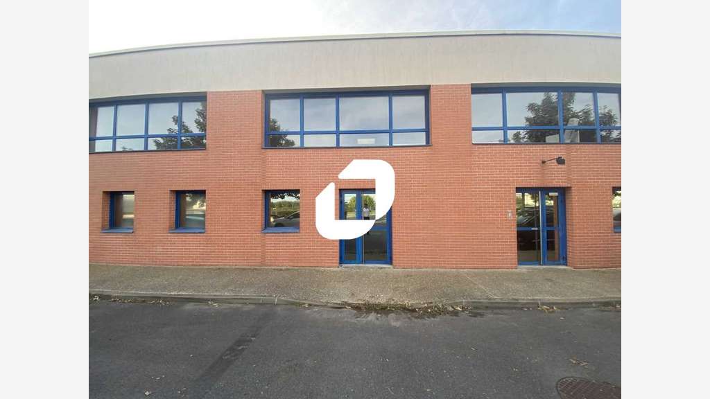 A louer Local d'activité 356m² Lieusaint