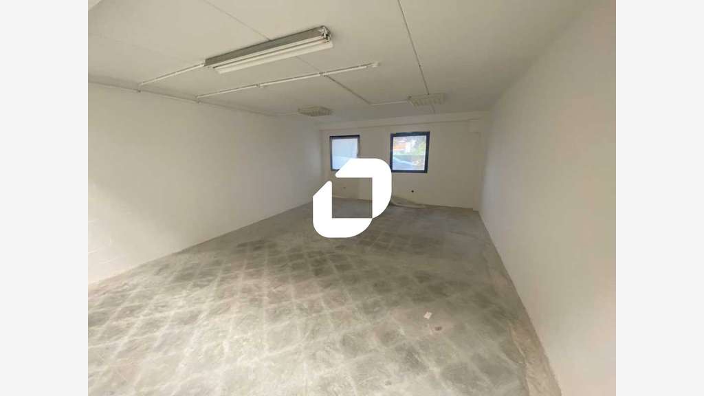 A louer Local d'activité 356m² Lieusaint