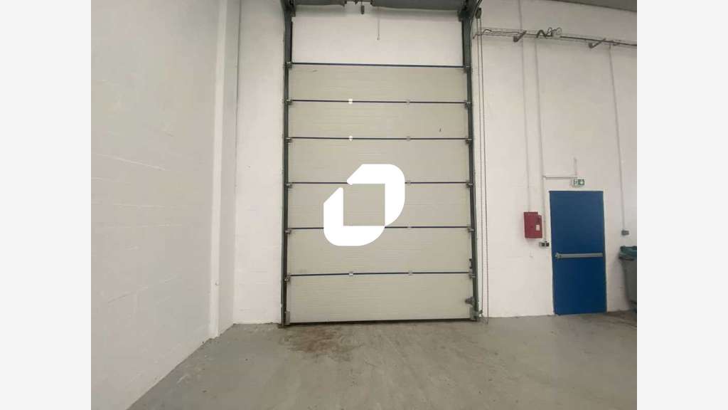 A louer Local d'activité 356m² Lieusaint