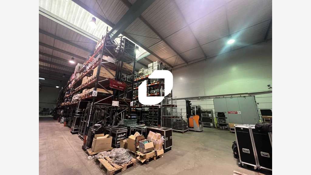 A louer Local d'activité 2551m² Lieusaint