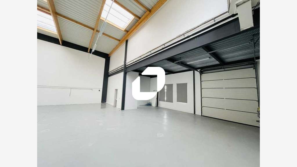 A louer Local d'activité 186m² Lieusaint