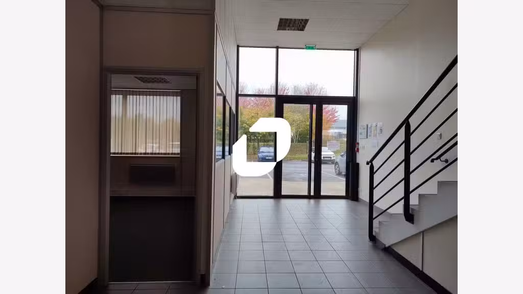 A louer Local d'activité 363m² Lieusaint