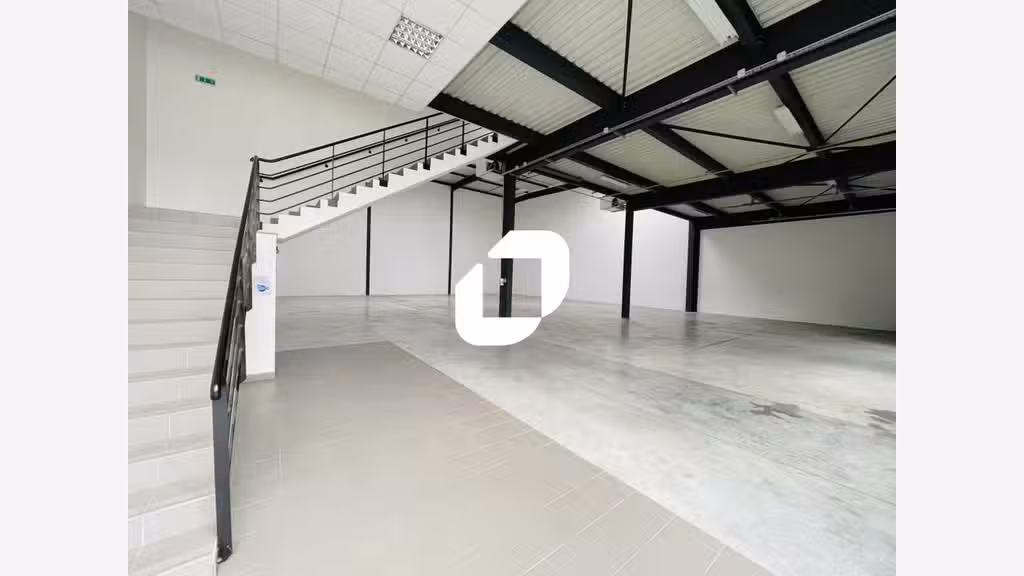 A louer Local d'activité 363m² Lieusaint