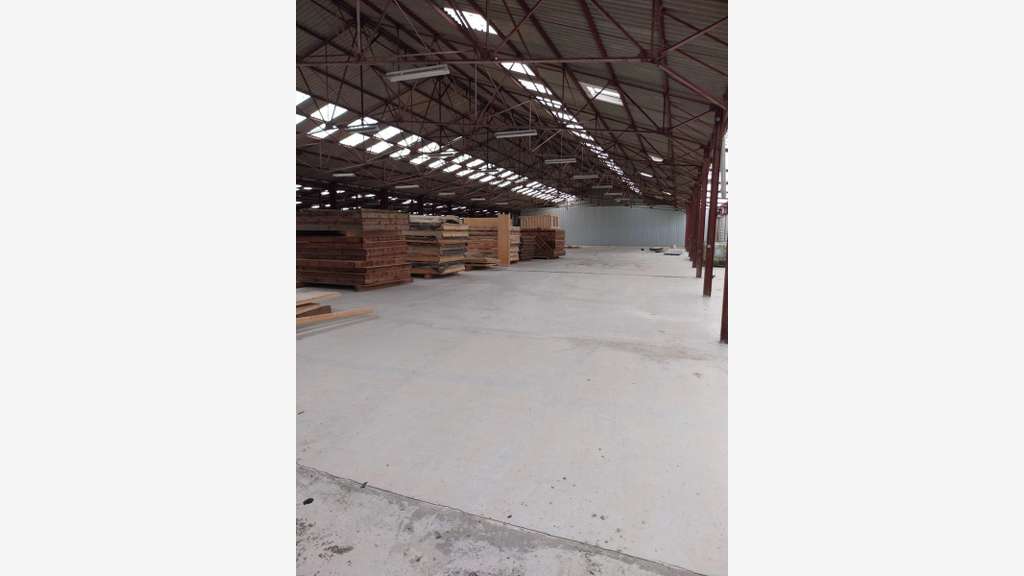 Site industriel 10000m² empl stratégique à Liffol