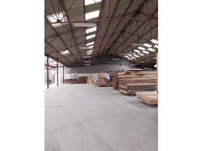 Location Locaux d'activités - Entrepôts à Liffol-le-Grand