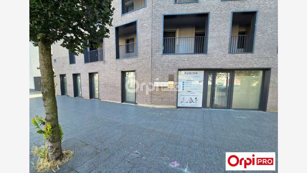 A louer local commercial de 96m² à Lille (59000)