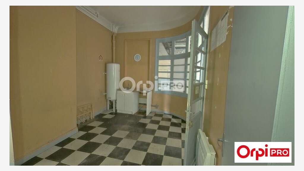A louer local 560m² Lille axe majeur