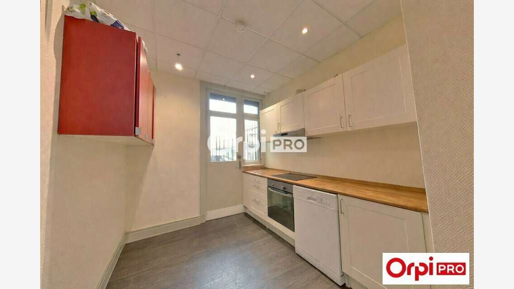 A louer local professionnel 127m² à Lille (59000)