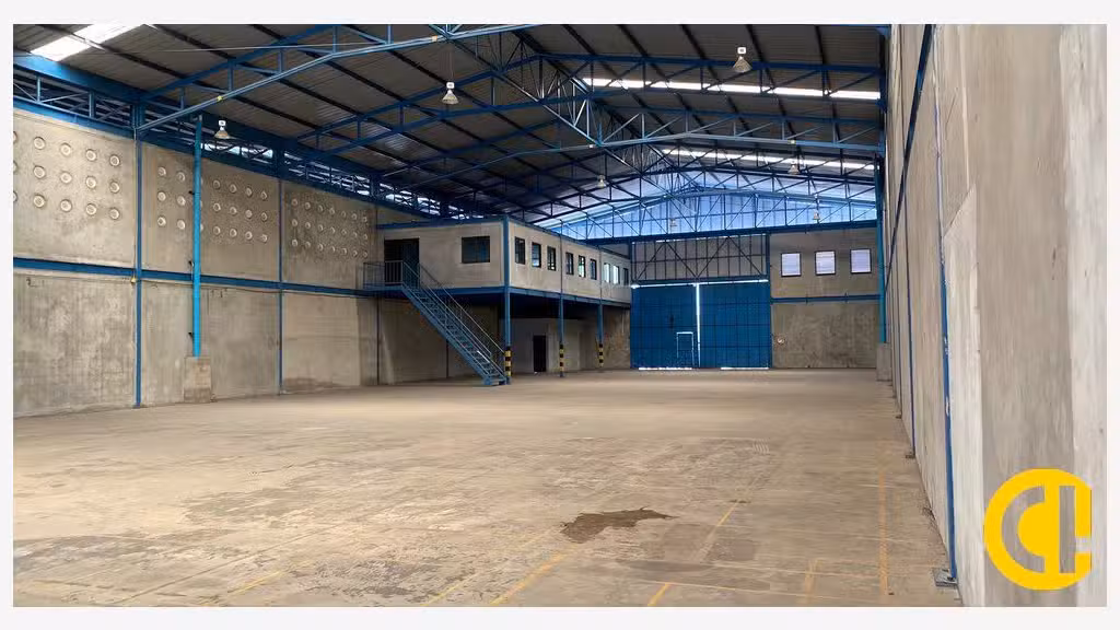 Location local activité + bureaux 390m² à Limas