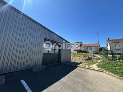 Local d'activité récent 235m² à louer à Limoges 