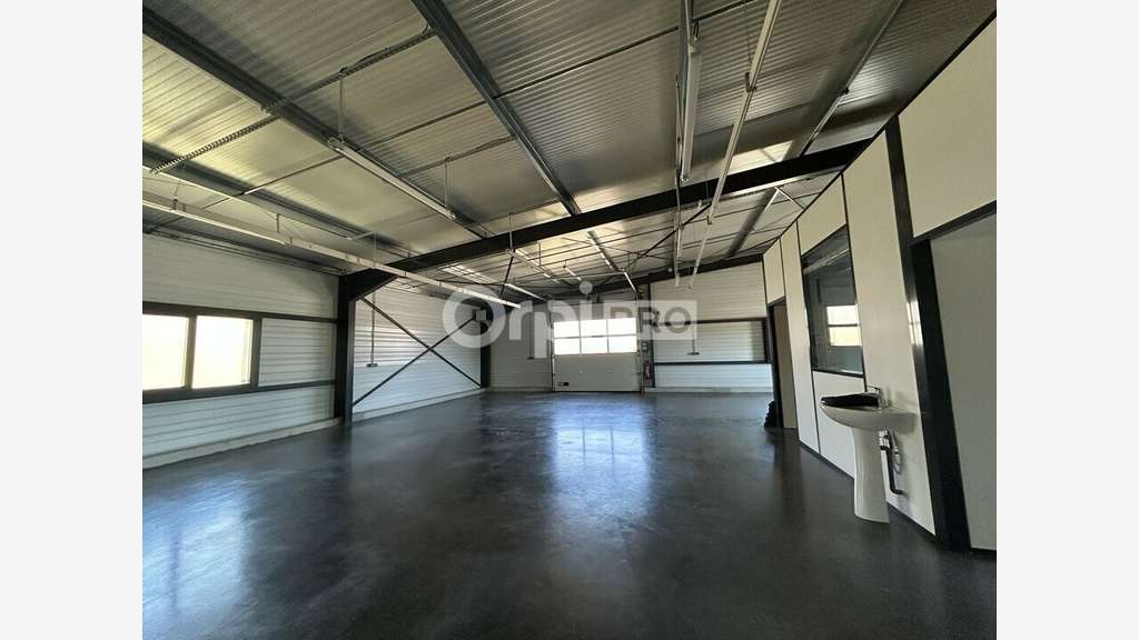 Local d'activité récent 235m² à louer à Limoges