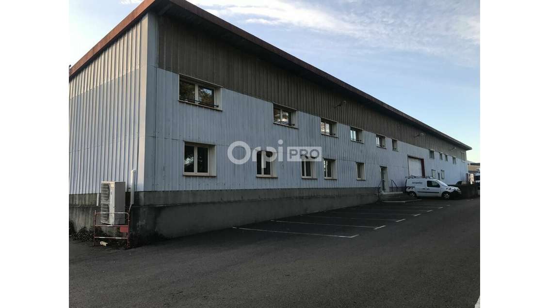 A louer local d'activités de 970m² Sud Limoges