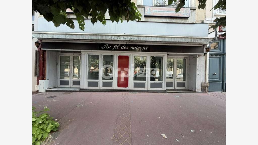Local professionnel hyper centre ville de Limoges.