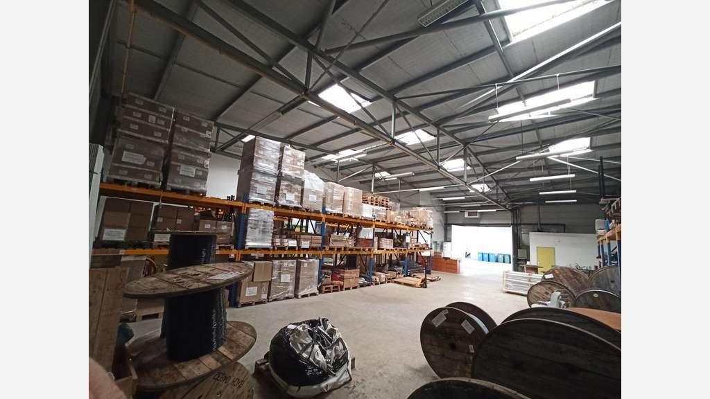 Dépôt 520m² à louer à proximité de Limoges !