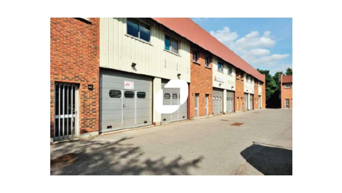 A louer Local d'activité 140m² Lisses