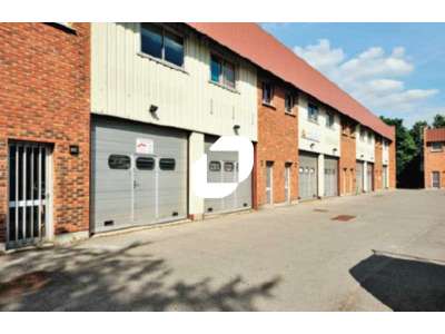 Location Locaux d'activités - Entrepôts à Lisses