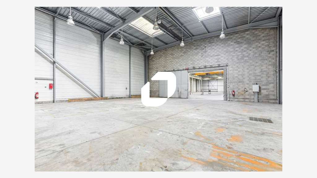 A louer Local d'activité 2816m² Lisses