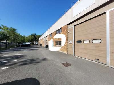 A louer Local d'activité 226m² Lisses