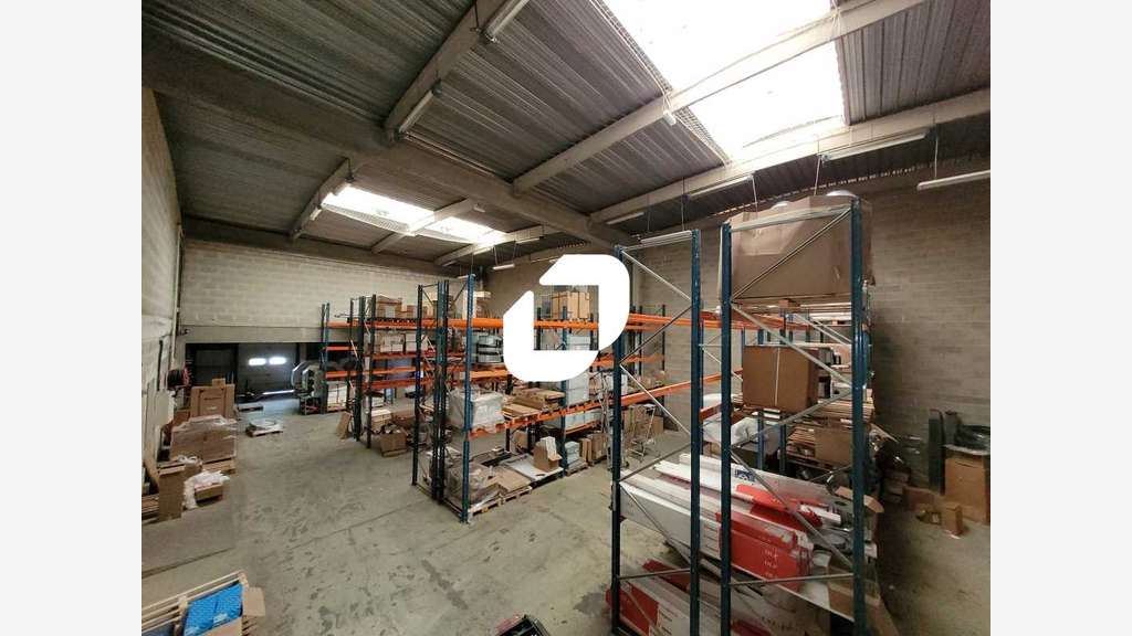 A louer Local d'activité 1428m² Lisses