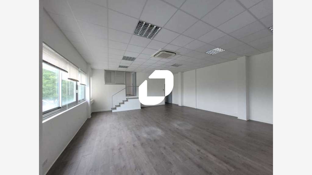 A louer Local d'activité 1428m² Lisses