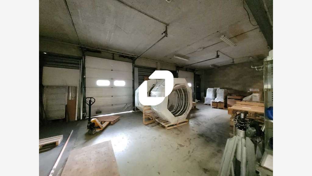 A louer Local d'activité 1428m² Lisses