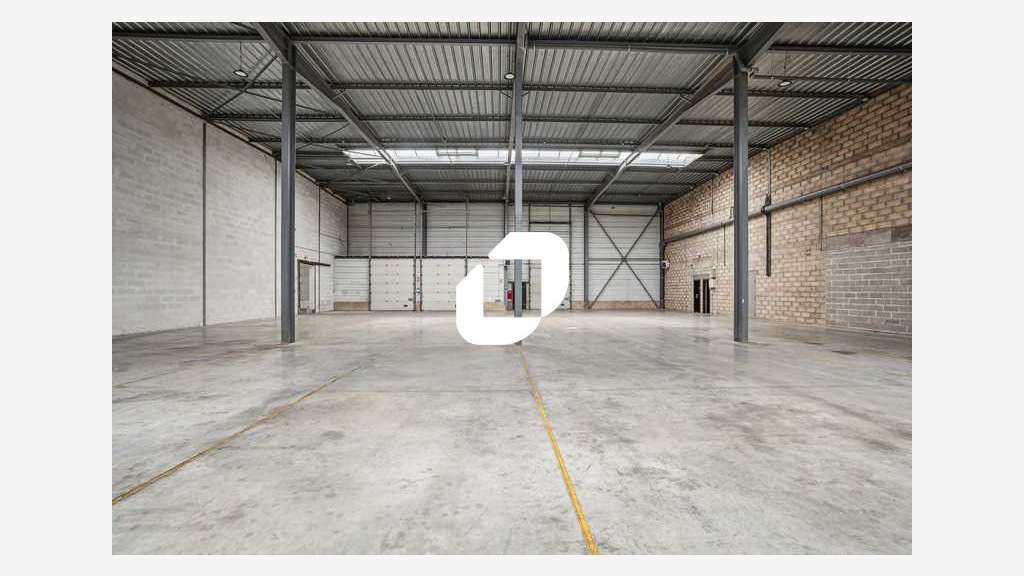 A louer Local d'activité 4542m² Lisses