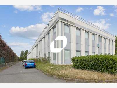 A louer Local d'activité 1077m² Lisses