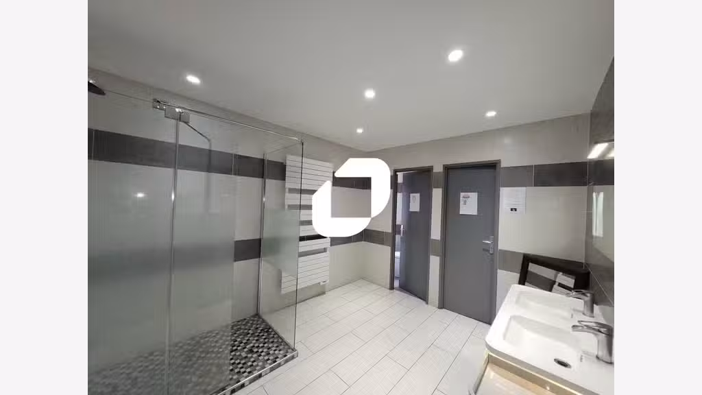 A louer Local d'activité 1428m² Lisses