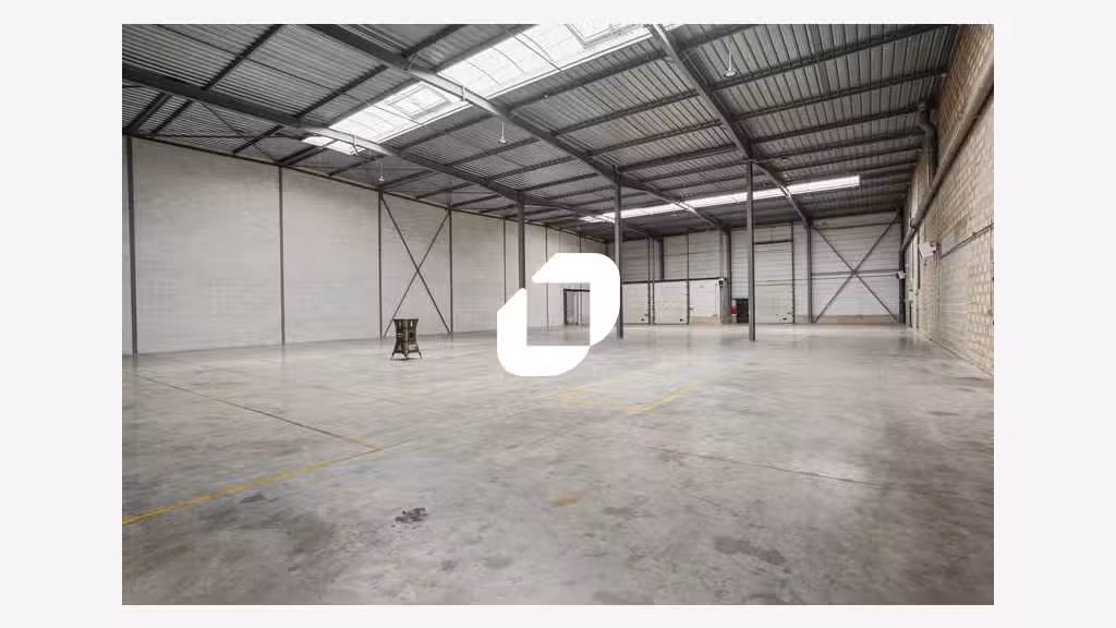 A louer Local d'activité 4471m² Lisses