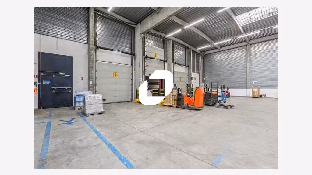 A louer Local d'activité 3167m² Lisses