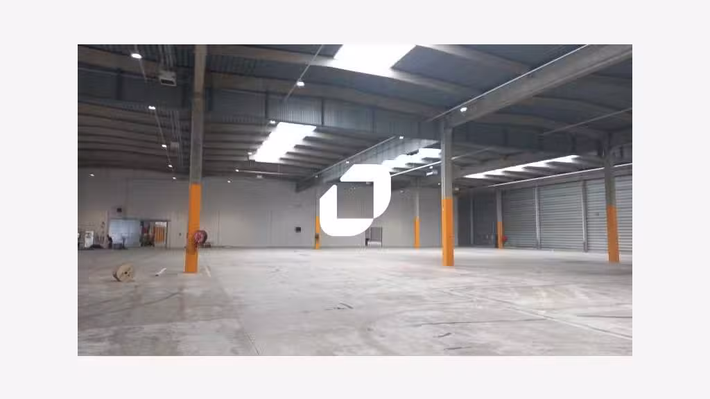 A louer Local d'activité 8018m² Lisses