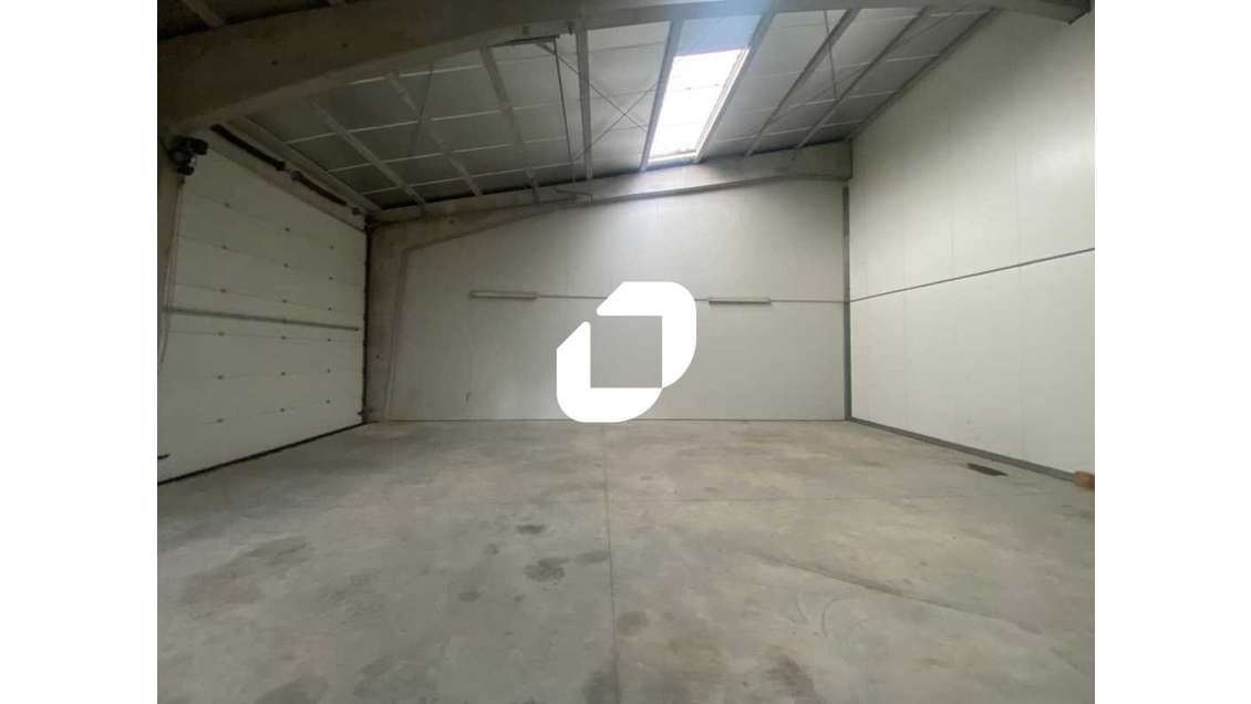 A louer Local d'activité 100m² Livilliers