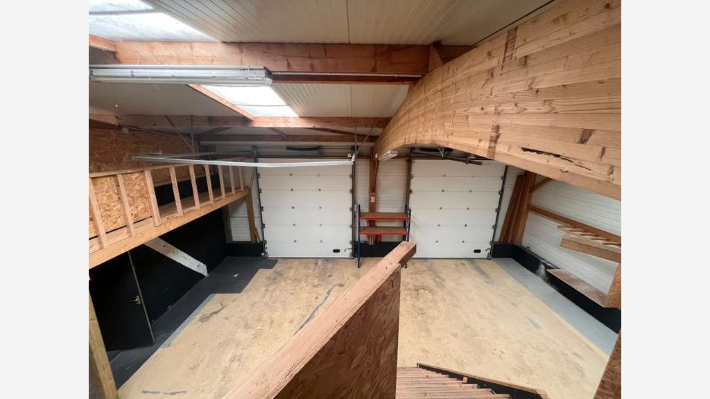 Local d'activité de 150m² à louer à Vannes Nord