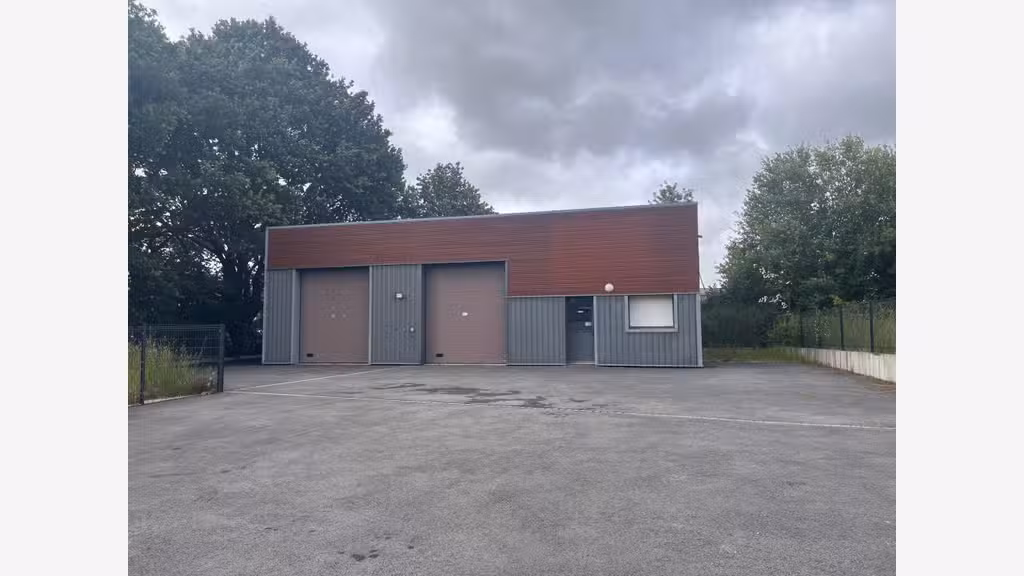 Local d'activité de 150m² à louer à Vannes Nord