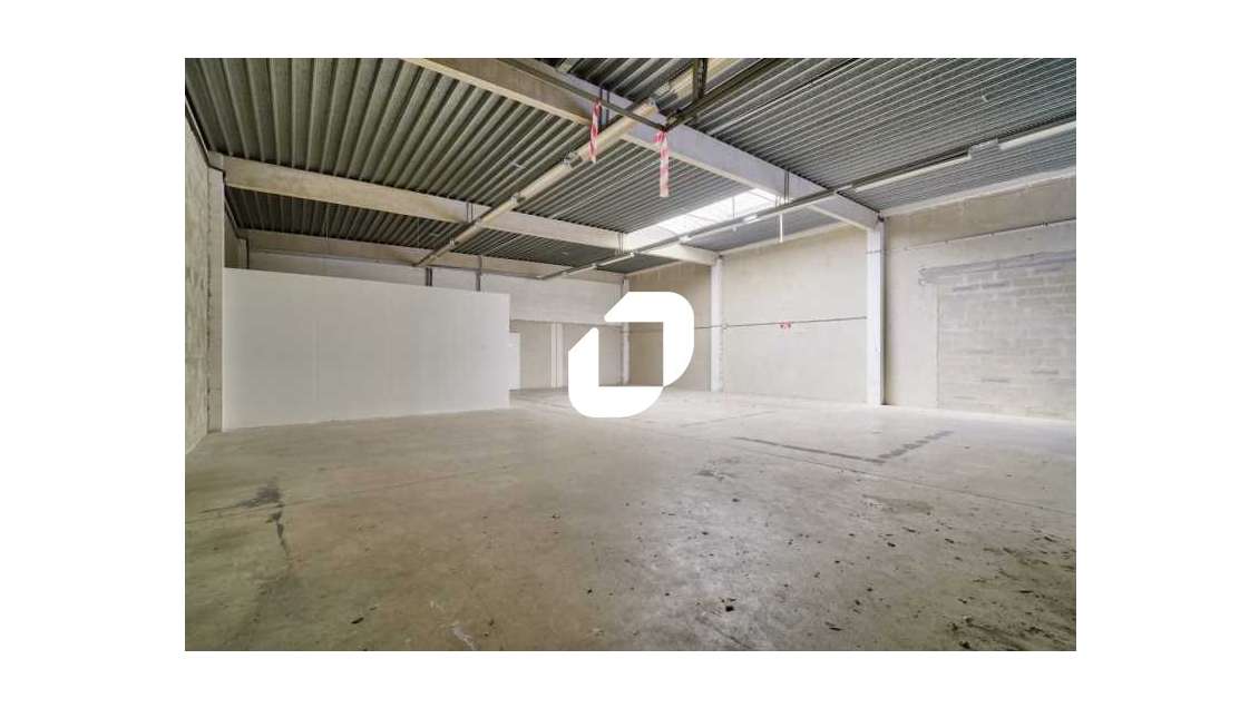 A louer Local d'activité 385m² Lognes