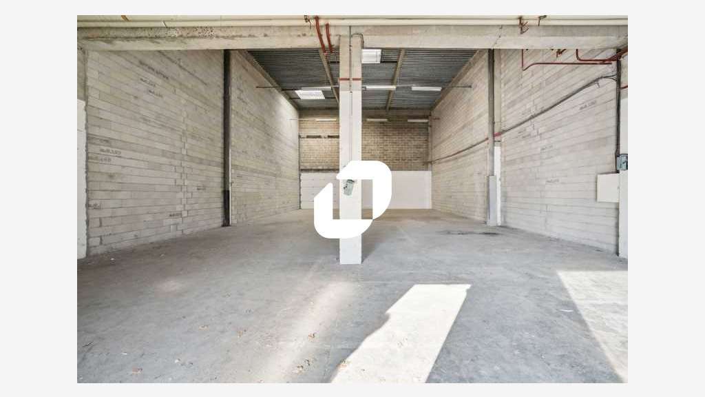 A louer Local d'activité 225m² Lognes