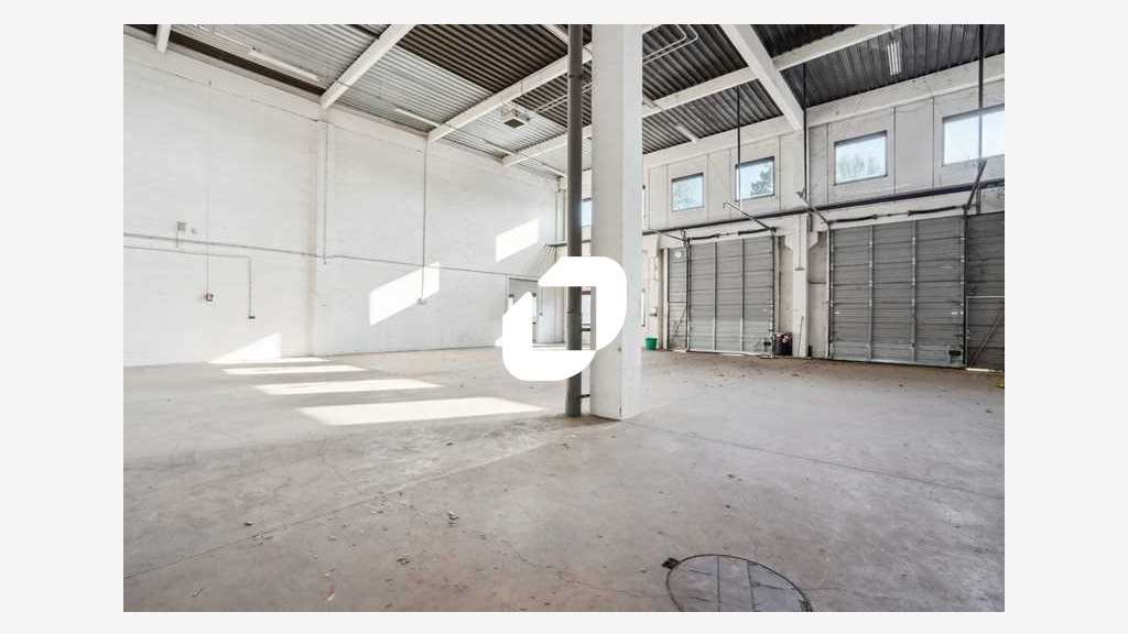 A louer Local d'activité 238m² Lognes