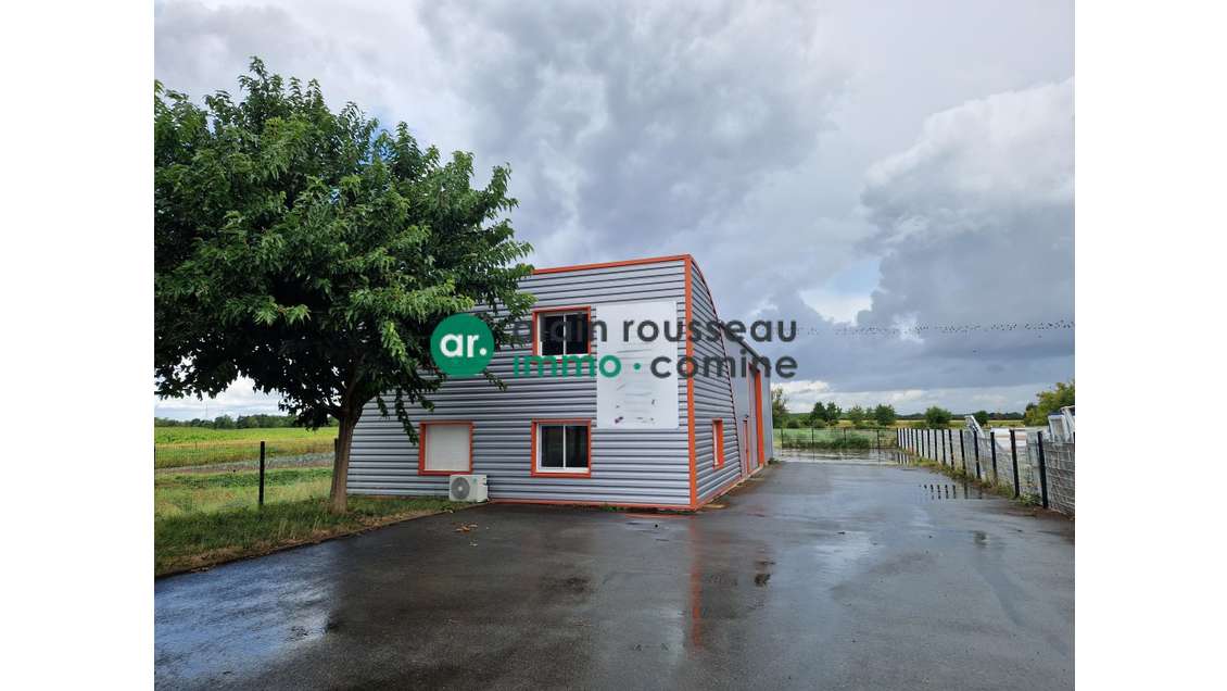 A louer local d'activité 280m² à Loire-Authion
